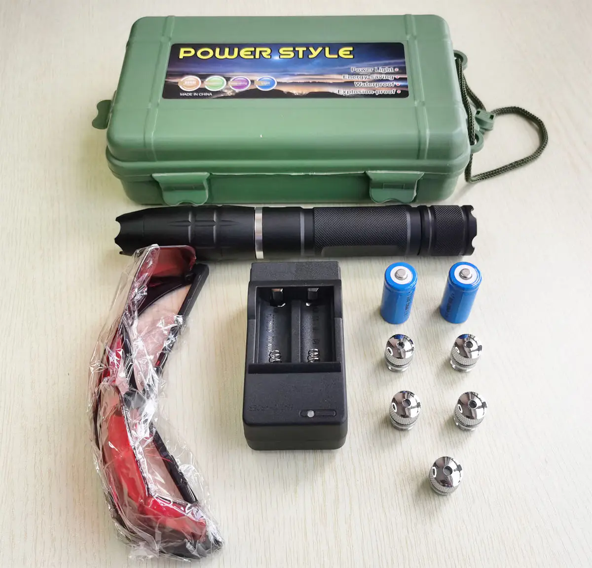 High Power Blue Laser Pointer 1200mw 450nm Adjustable Focus, SKU B014, 1200mw power, 450nm Blue laser wavelength, Black color, product thumbnail 14